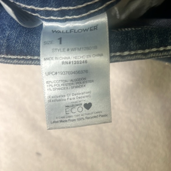 Wallflower Blue Boot Cut Jeans Classic Style - Picture 11 of 11